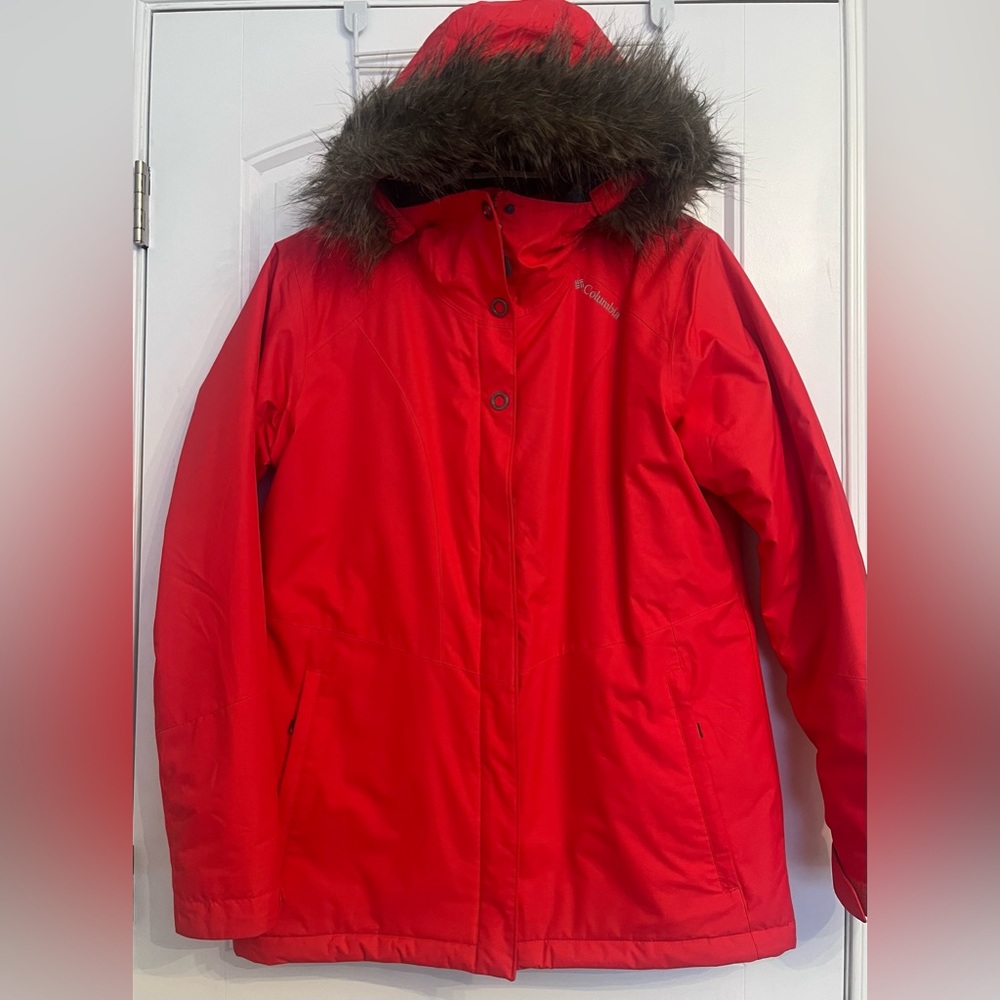 Columbia Women's Vibrant Coral colour Ski Jacket